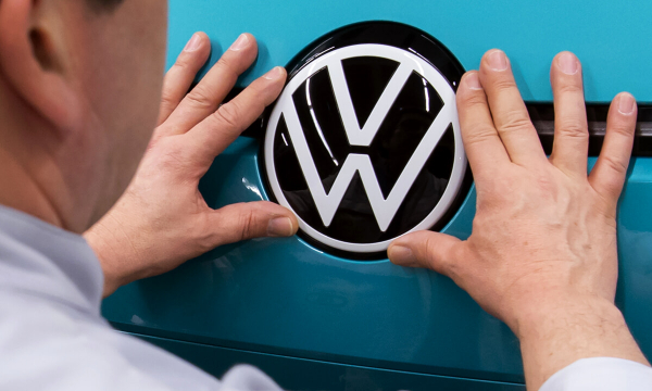 Lauto elettrica della Volkswagen non va: licenziamenti in vista